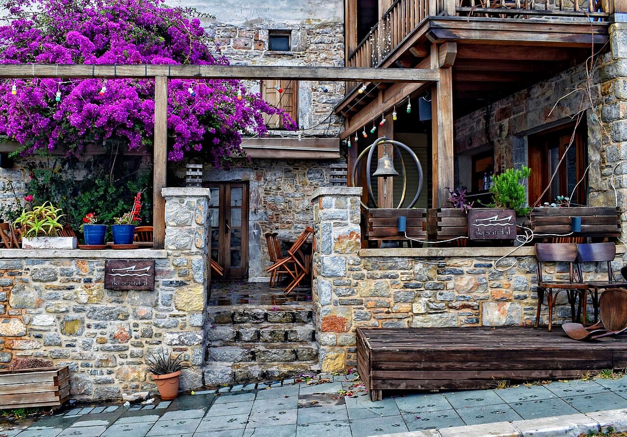 Bodrum's Old Neighbourhoods: Greek, Jewish and Turkish Traces